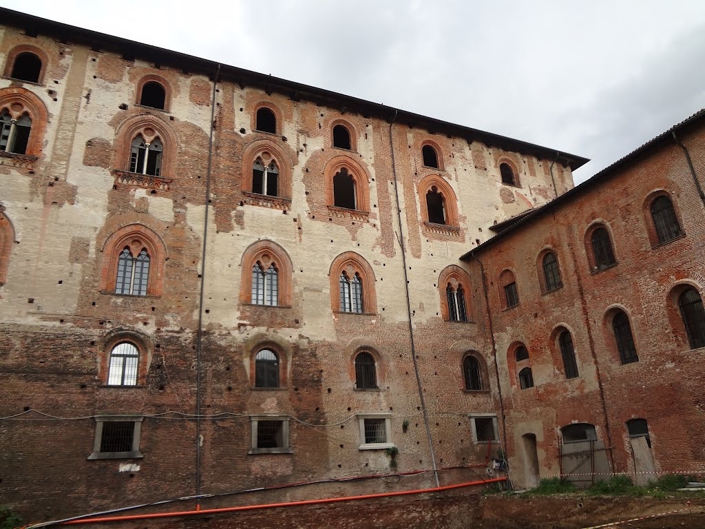 Il Viaggiatore Magazine - Palazzo ducale sforzesco - Lloggia delle Dame, Vigevano