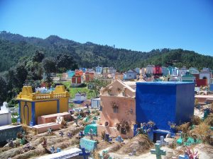 Il Viaggiatore Magazine - Cimitero - Chichicastenango, Guatemala