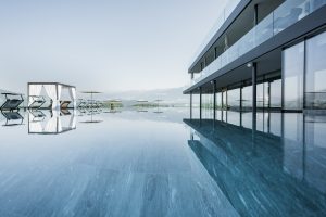 Il Viaggiatore Magazine - Winklerhotel - Piscina Esterna - San Lorenzo, Bolzano