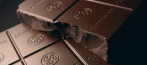 Il Viaggiatore Magazine - Tavoletta di cioccolato nero Callebaut