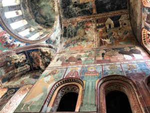 Il Viaggiatore Magazine - affreschi del Monastero Gelati - Georgia