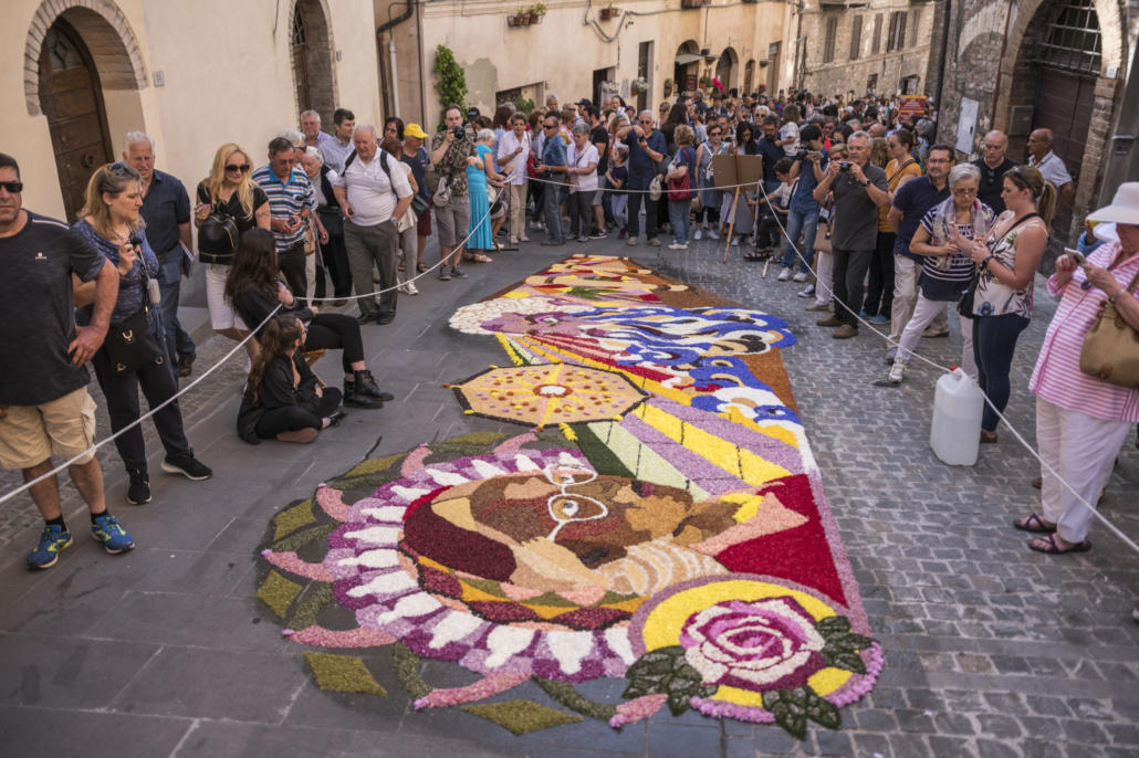 A Giugno torna L'Infiorata di Spello un Evento da non perdere