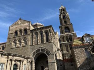IlViaggiatoreMagazine-Cattedrale-Le Puy en Velay-Auvergne-France