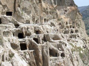 Il Viaggiatore Magazine - Città rupestre - Vardzia, Georgia