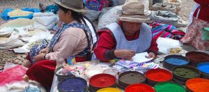 Il Viaggiatore Magazine - Donne al mercato - Pisac, Perù