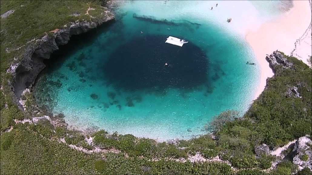 Il Viaggiatore Magazine - Blu Hole - Abaco, Bahamas