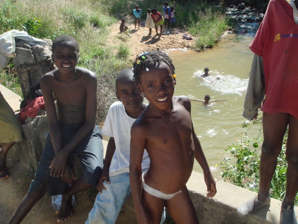 Il Viaggiatore Magazine - Bambini - Bibala, Angola