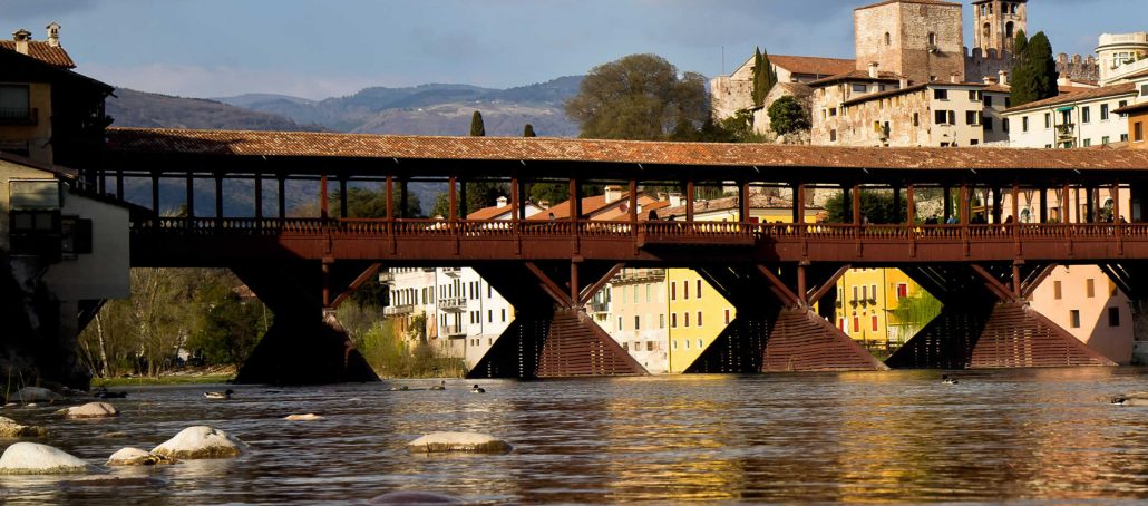Il Viaggiatore Magazine - bassano del Grappa e Ponte degli Alpini - Bassano del Grappa, Vicenza