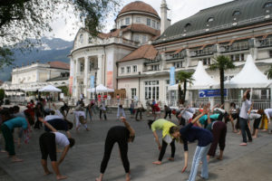 Il Viaggiatore Magazine - 8^ Edizione Yoga Meeting Merano - Merano, Bolzano 