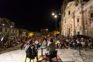 Il Viaggiatore Magazine - "A tutto volume" Ragusa