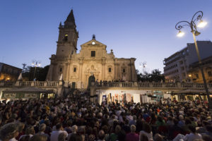 Il Viaggiatore Magazine - "A tutto volume" Ragusa