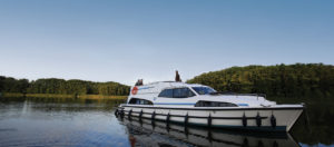 Il Viaggiatore Magazine - Le Boat - Paesaggio e barca - Canale Rideau, Canada