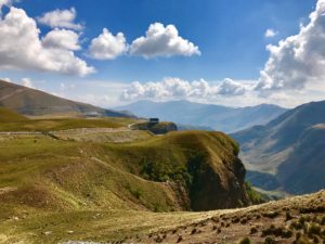 Il Viaggiatore Magazine - paesaggio caucasico - Georgia