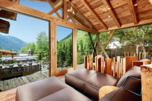 Il Viaggiatore Magazine - Chalet Salena Luxury & Private Lodge - Sala relax della sauna - Santa Maddalena - Val Casies, Bolzano