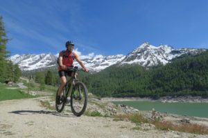 Il Viaggiatore Magazine - In bici nel Gran Paradiso, Aosta