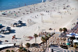 Il Viaggiatorer Magazine-lungomare Tel Aviv-Israele