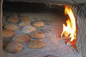 IlViaggiatoreMagazine-Forme di pane in cottura