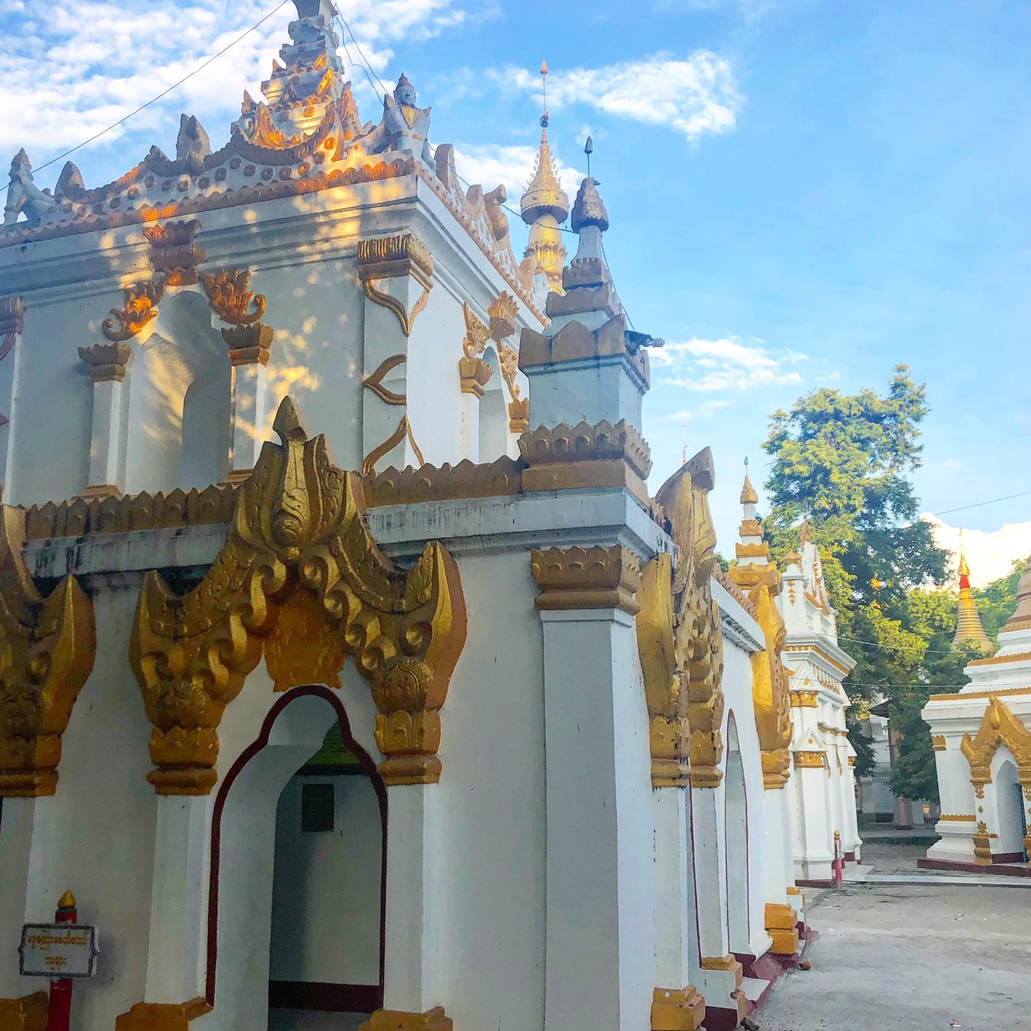 IlViaggiatoreMagazine-Pagoda Kuthodaw-Madalay-Myanmar-Birmania