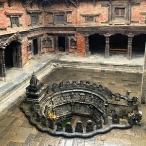 Nepal- Bhaktapur, nel cortile Palazzo delle 55 finestre