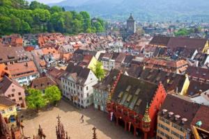 Panorama-Friburgo-Brisgovia-Germania-Città Storiche della Germania