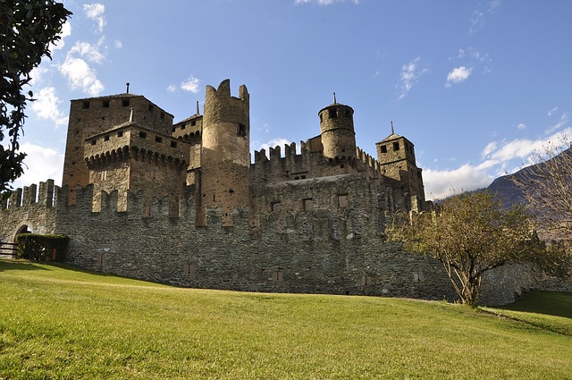 CASTELLI IN VALLE D'AOSTA