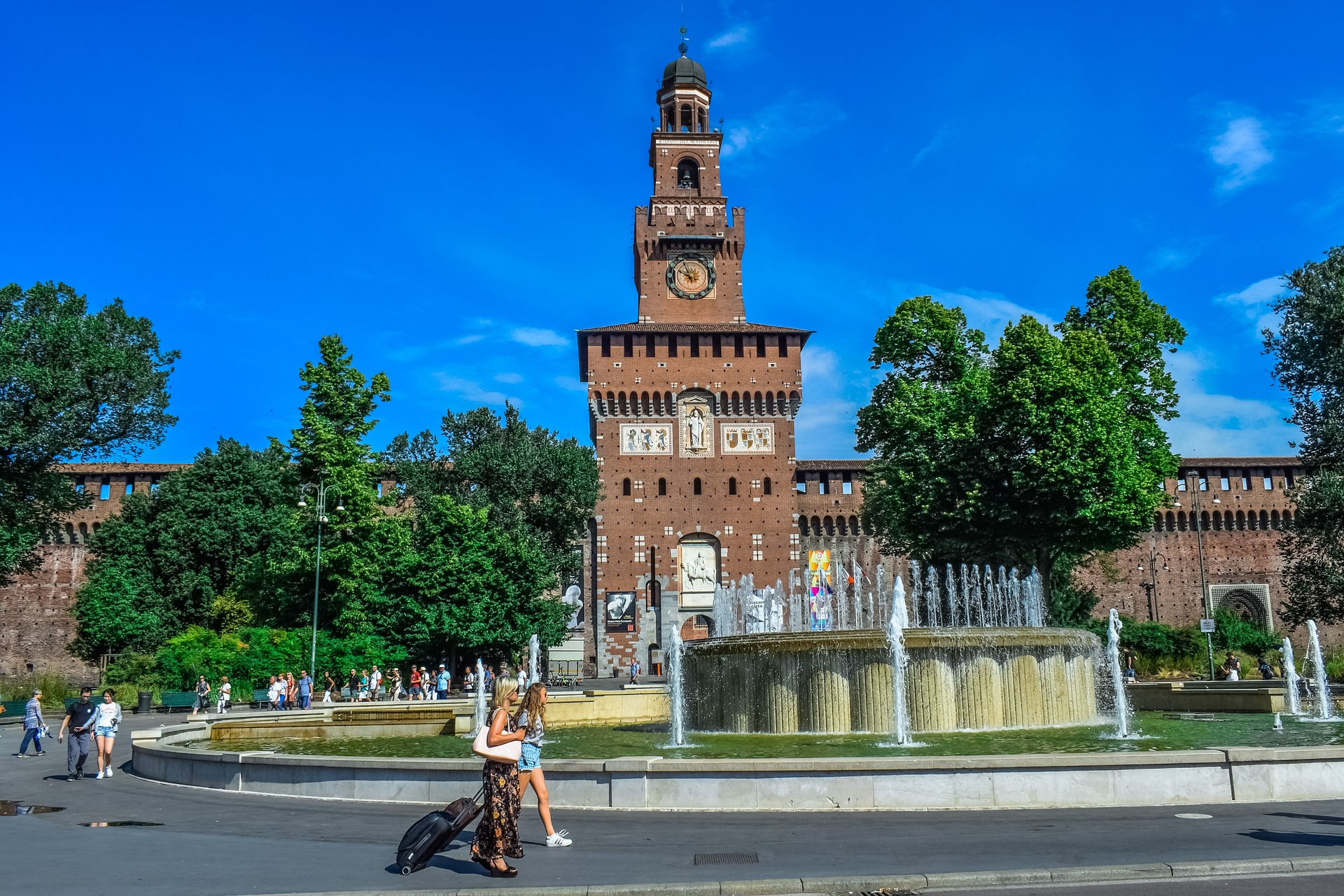 MILANO MODA E CULTURA