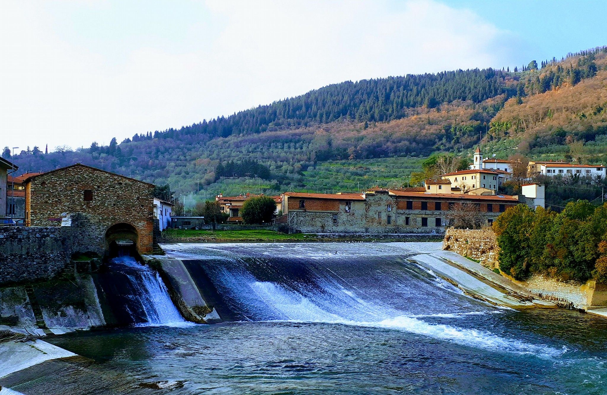 PRATO STORIE DI TESSUTI