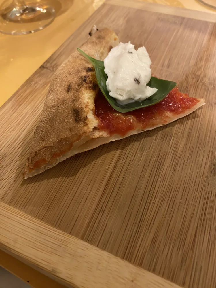 pizza-gourmet-a-varese-enogastronomia-e-dintorni-il-viaggiatore-magazine-margherita-dolce