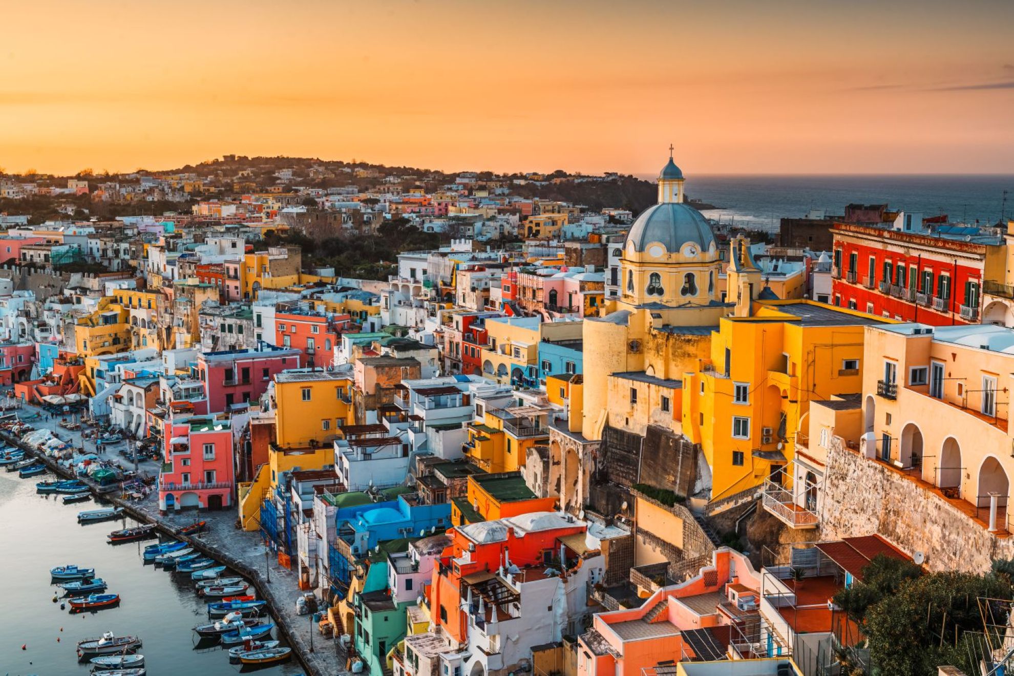procida luoghi viaggi il viaggiatore magazine copertina