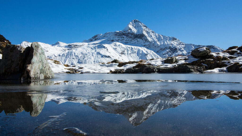 Valtellina-lombardia-luoghi-e-viaggi-il-viaggiatore-magazine-copertina