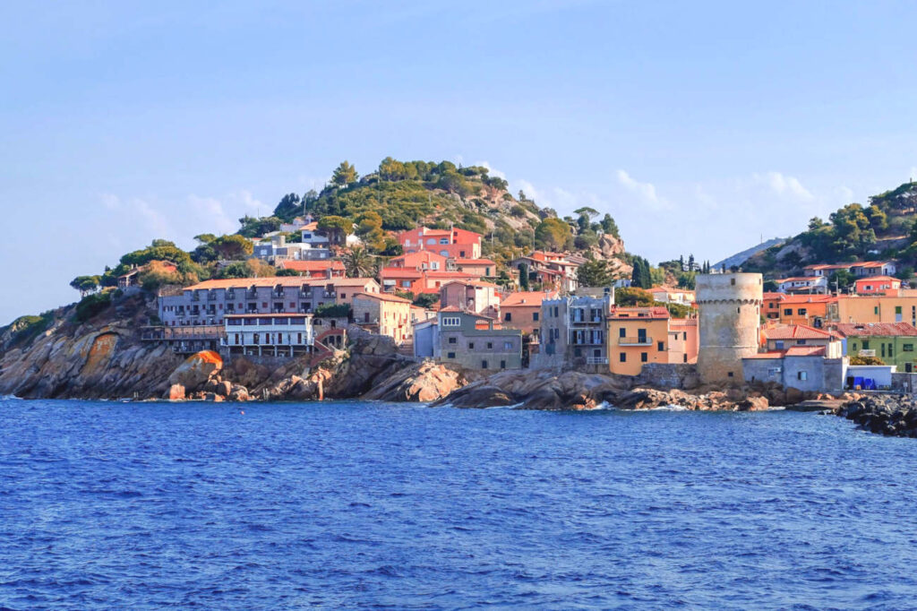 isola del giglio luoghi & viaggi il viaggiatore magazine mare