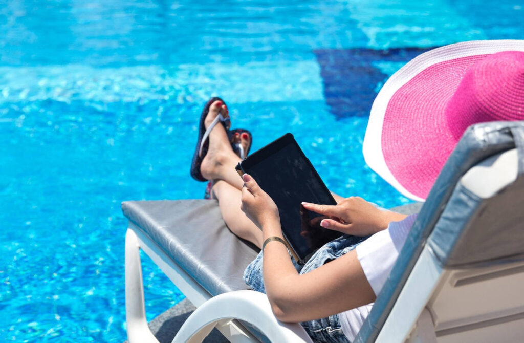 turismo digitale breaking news il viaggiatore magazine piscina
