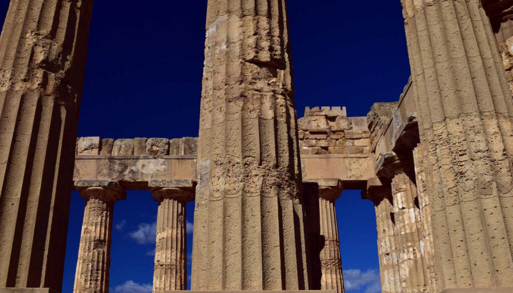 Visitare Selinunte luoghi & viaggi il viaggiatore magazine dettaglio