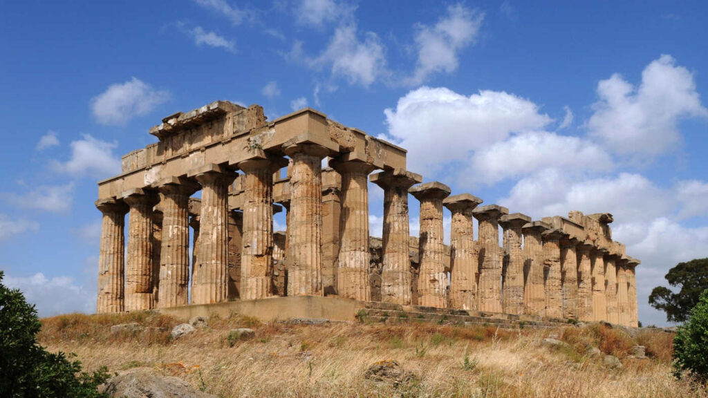 Visitare Selinunte luoghi & viaggi il viaggiatore magazine tempio