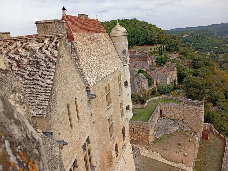 castelli-del-périgord-luoghi-e-viaggi-il-viaggiatore-magazine-BEYNAC