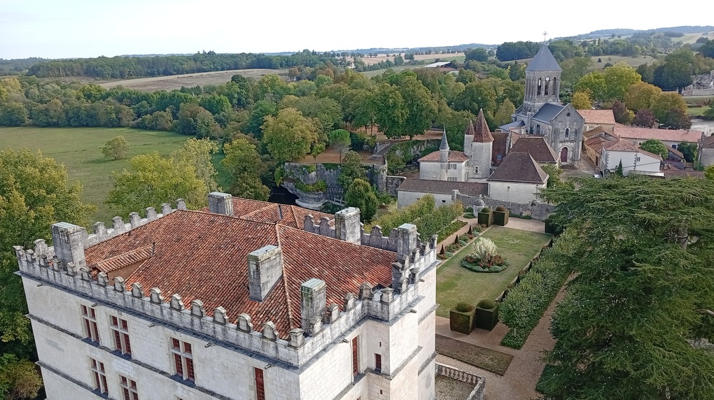 castelli-del-périgord-luoghi-e-viaggi-il-viaggiatore-magazine-bourdeilles