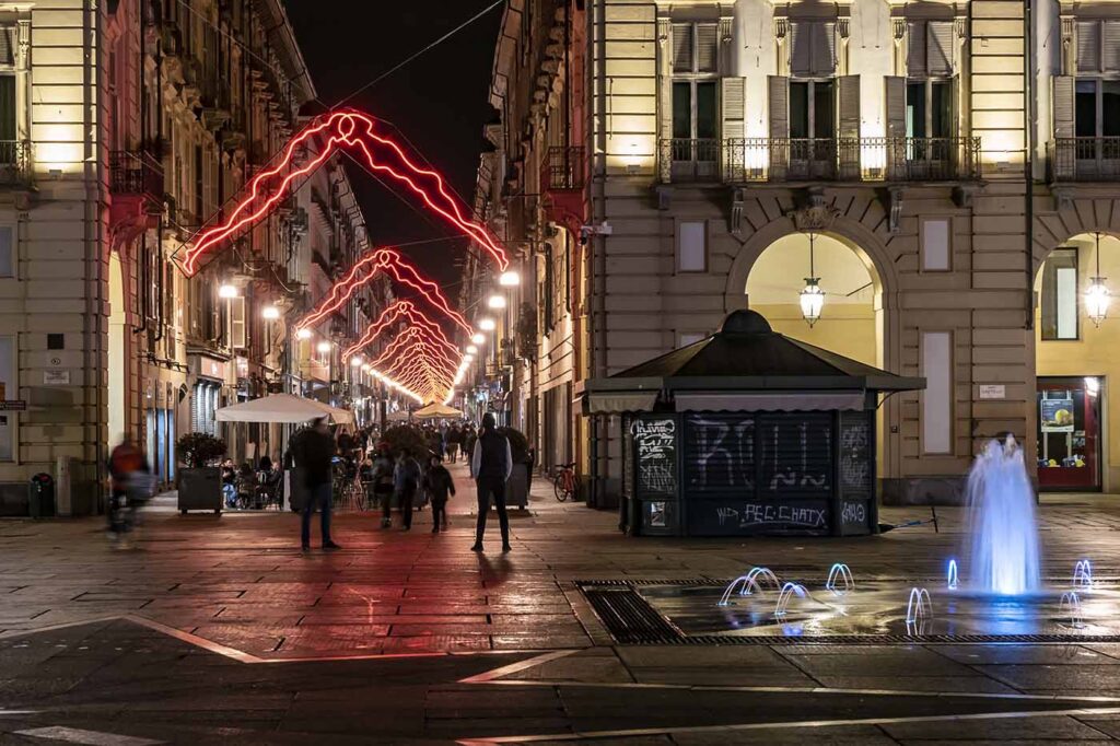 turismo-notturno-luoghi-e-viaggi-il-viaggiatore-magazine-lucimunicipio