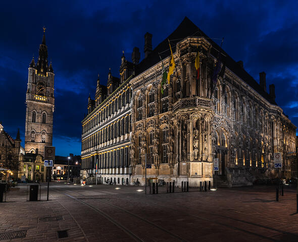 turismo-notturno-luoghi-e-viaggi-il-viaggiatore-magazine-municipio